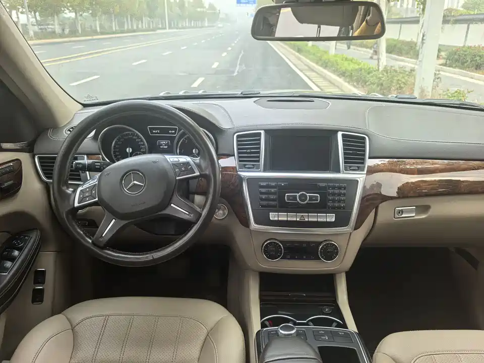 Mercedes-Benz GL grade