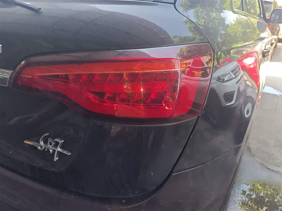 Zotye SR7 Zotye SR7