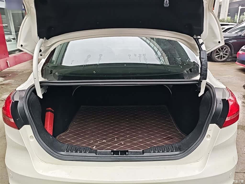 Ford Focus, 2016 19