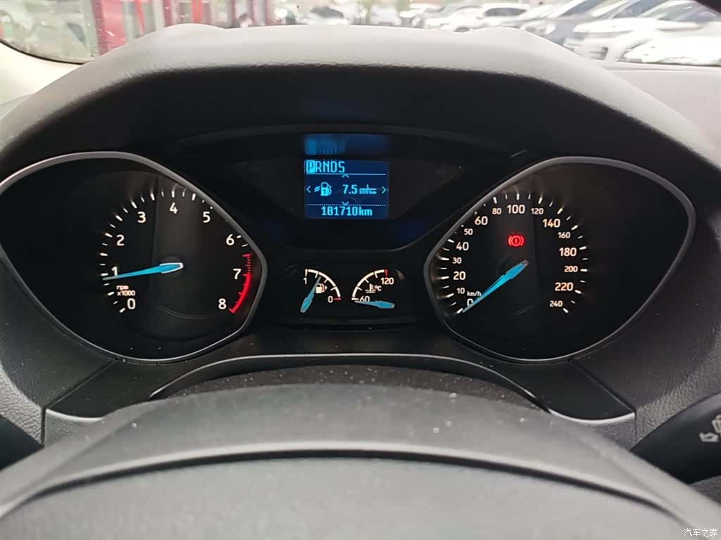 Ford Focus, 2016 12
