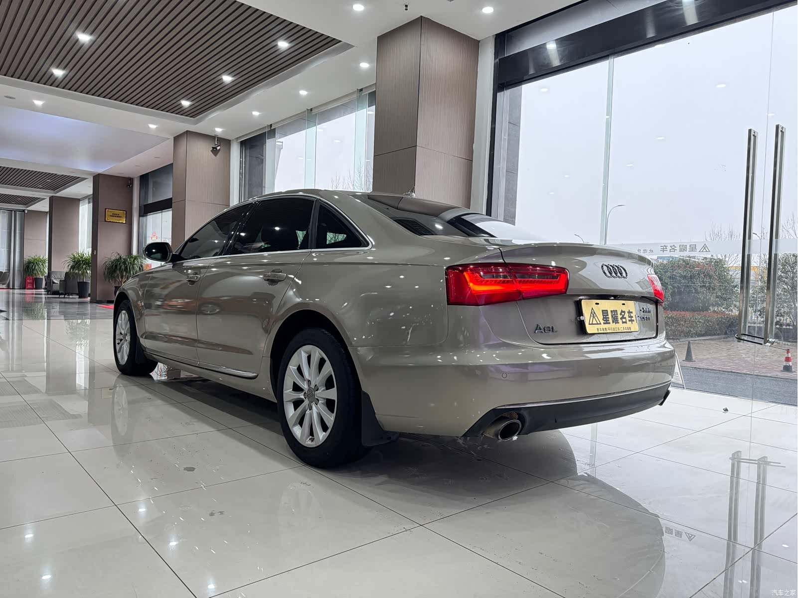Audi A6L, 2013 4