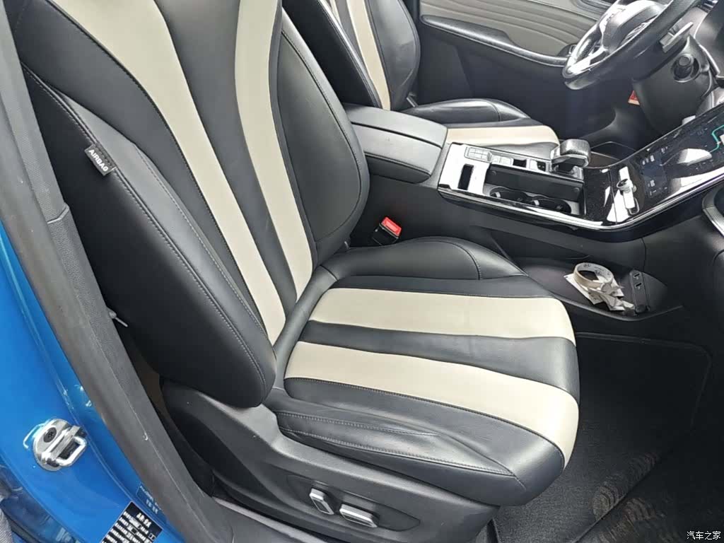 Roewe RX5, 2020 25