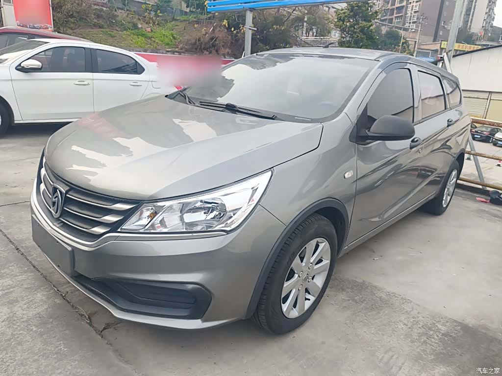 Wuling 310W, 2018 1
