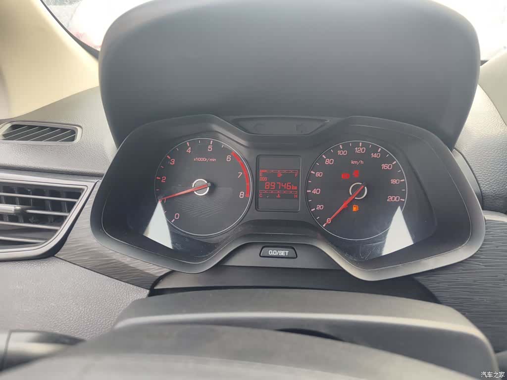 Wuling 310W, 2018 8