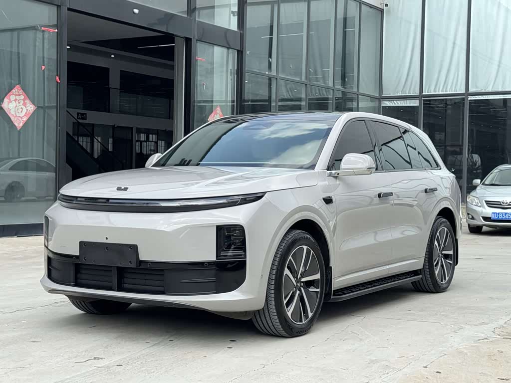 Li Auto L6