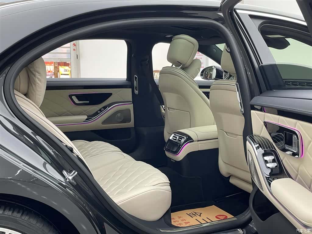 Mercedes-Benz S-Class, 2023 12