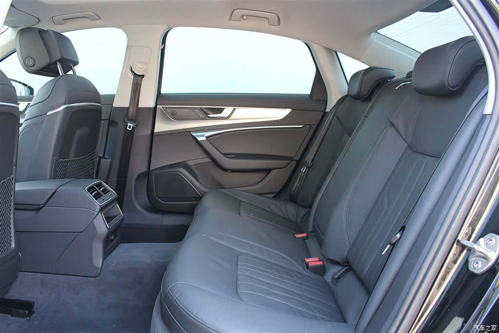 Audi A6L, 2020 16