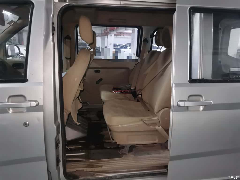 Wuling S, 2017 15