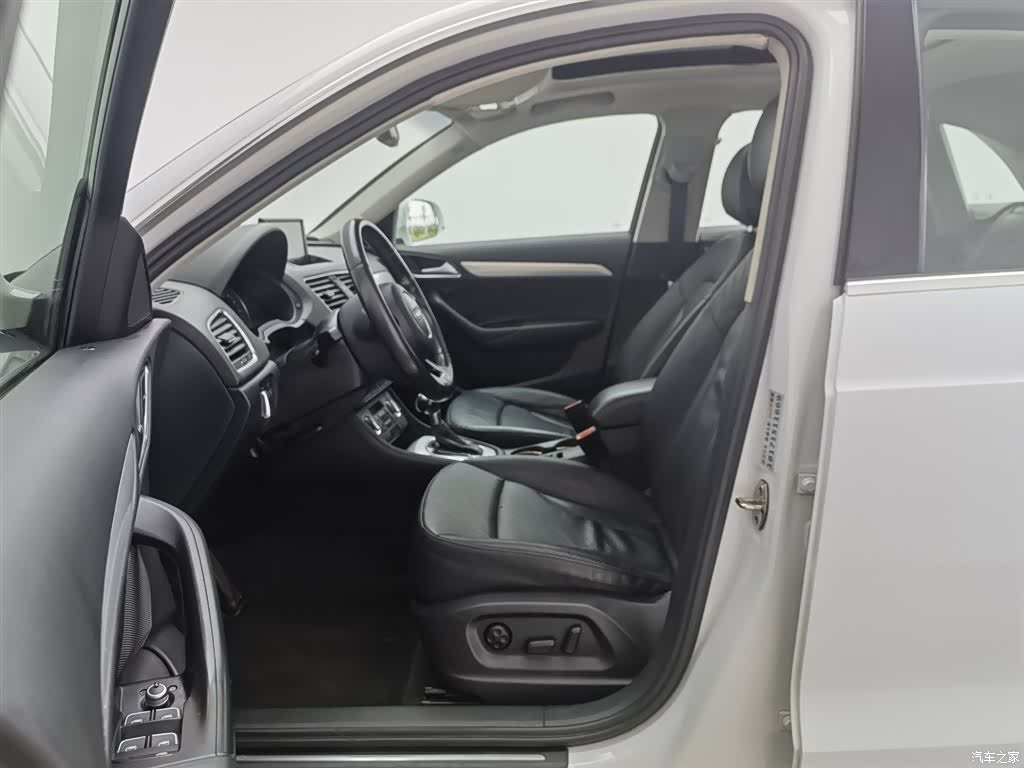 Audi Q3, 2015 10