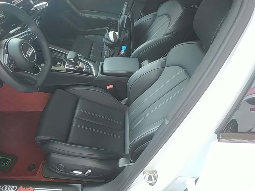 Audi A4L, 2025 15