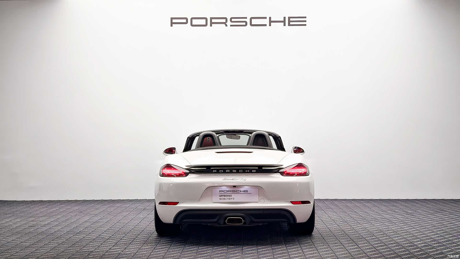 Porsche Boxster, 2022 все фото