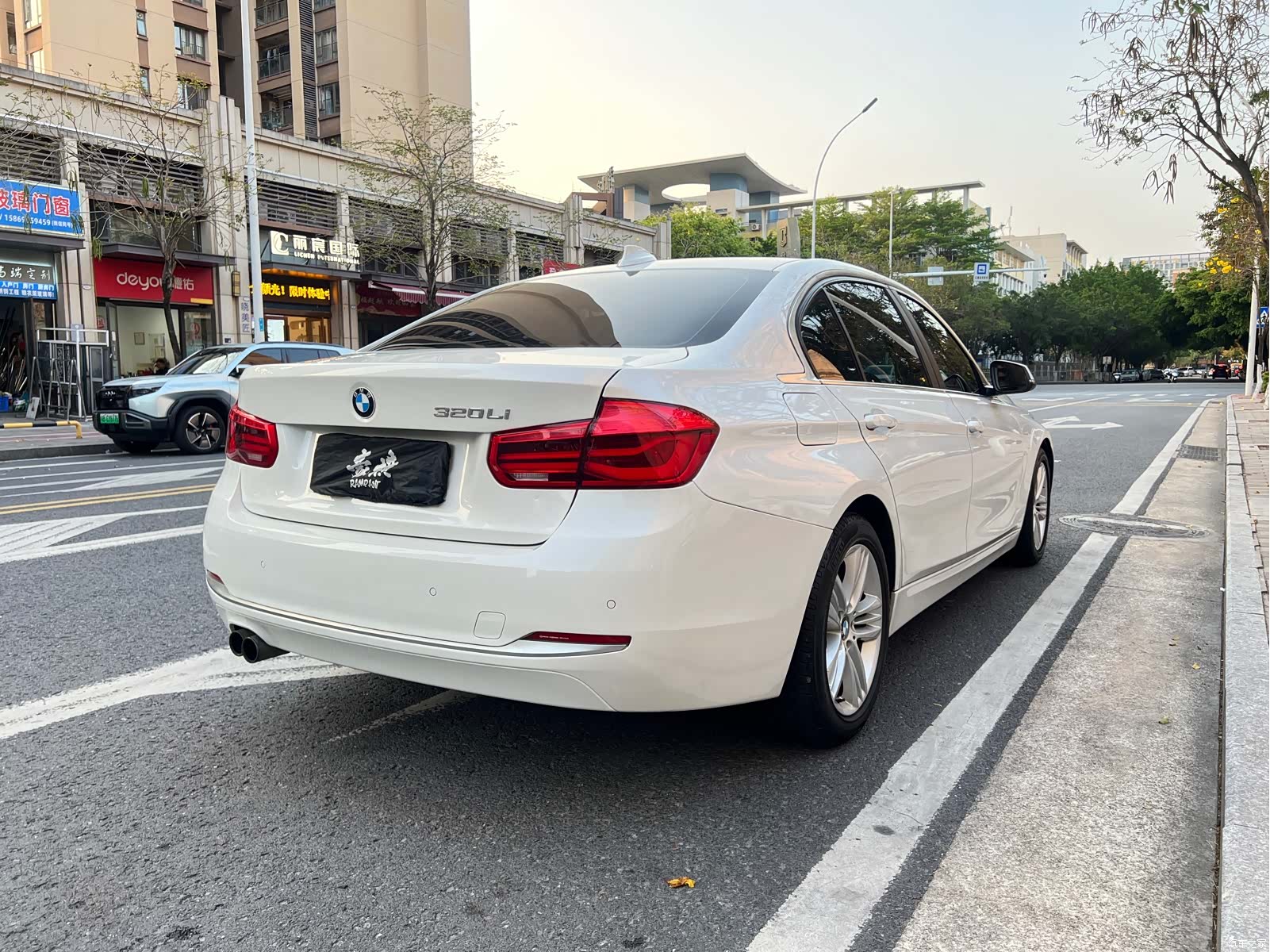 BMW 3 Series, 2017 все фото