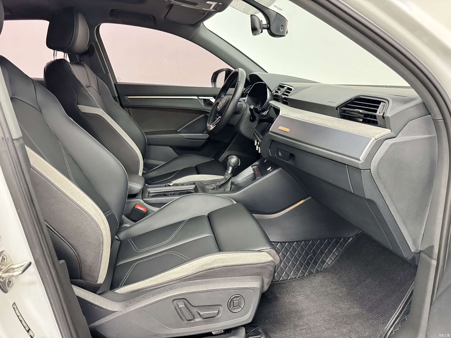 Audi Q3, 2024 15