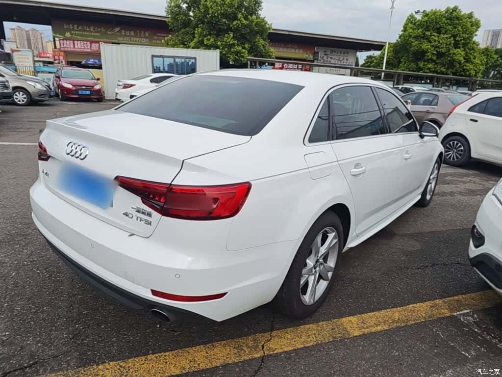 Audi A4L, 2017 7