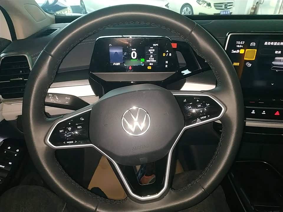 Volkswagen ID.6 CROZZ