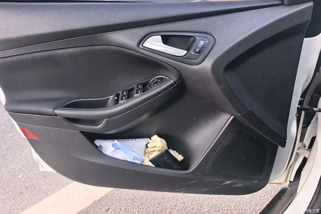 Ford Focus, 2018 7