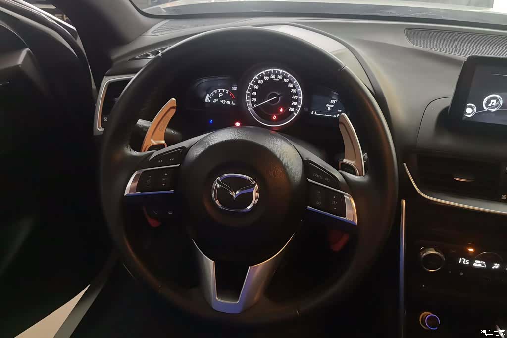 Mazda CX-4, 2016 15