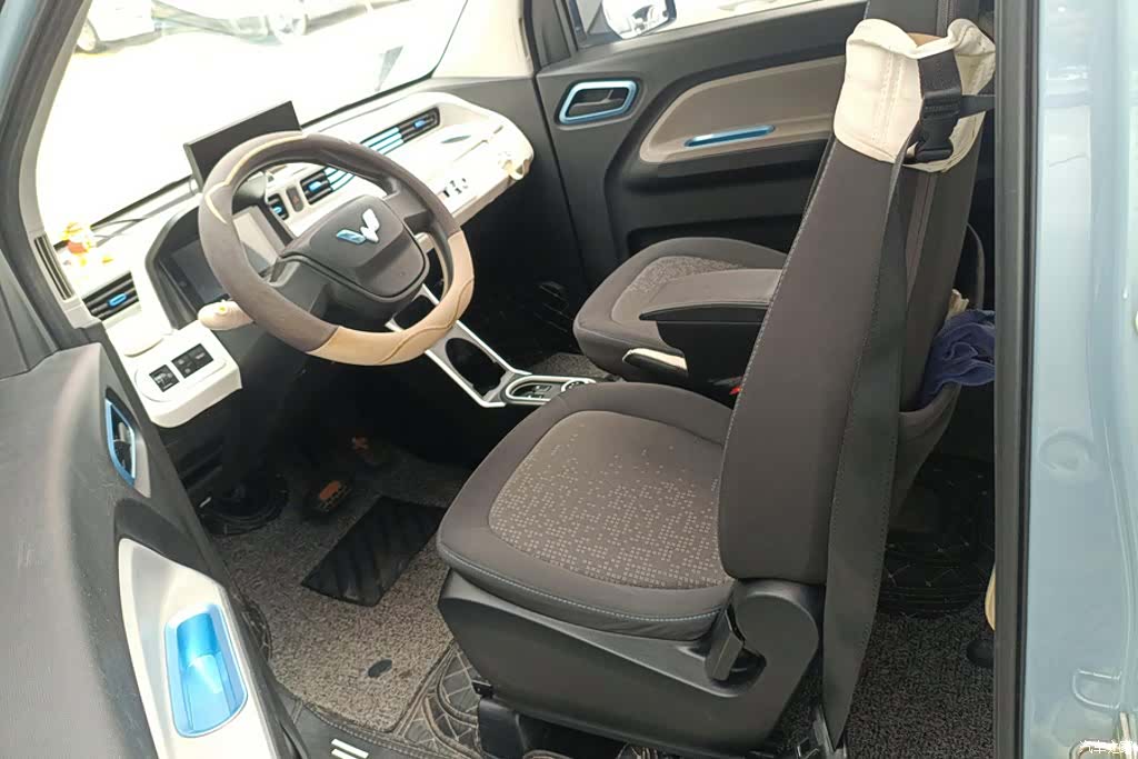 Wuling MINIEV, 2021 9