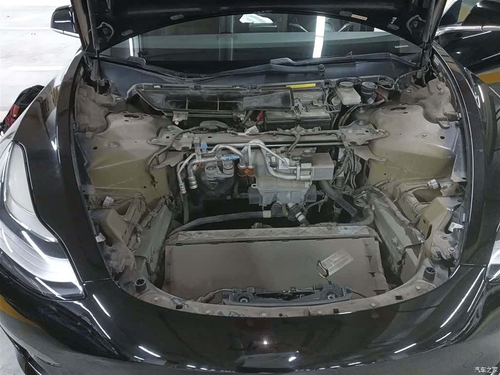 Tesla Model 3, 2019 9