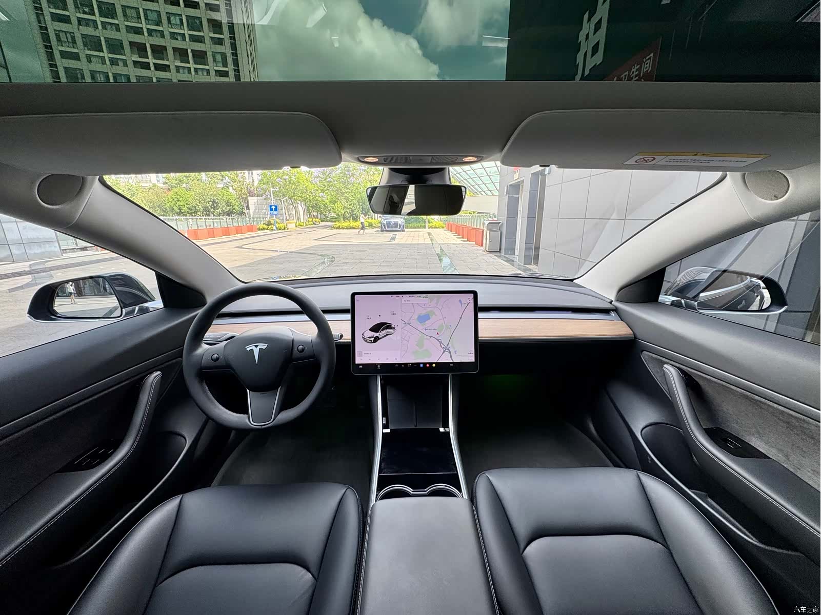 Tesla Model 3, 2021 все фото