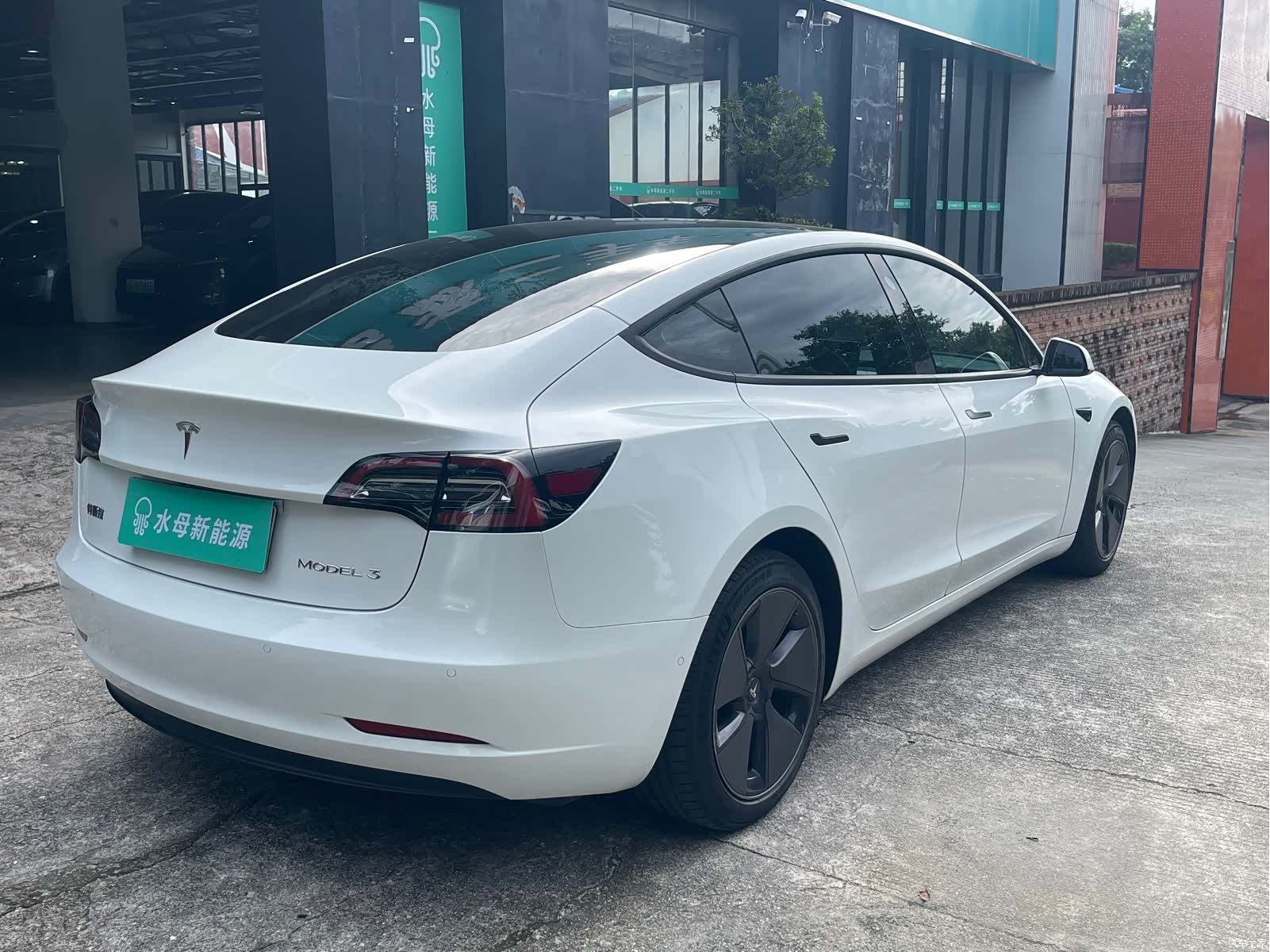 Tesla Model 3, 2022 6