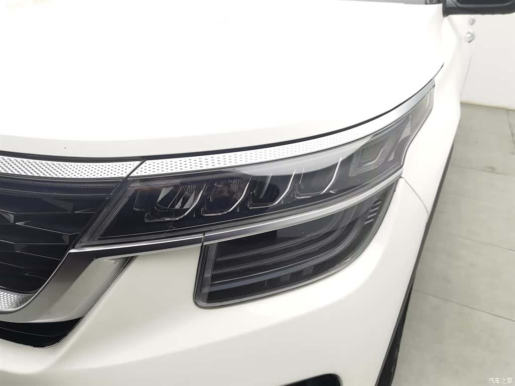 Kia KX3, 2020 7