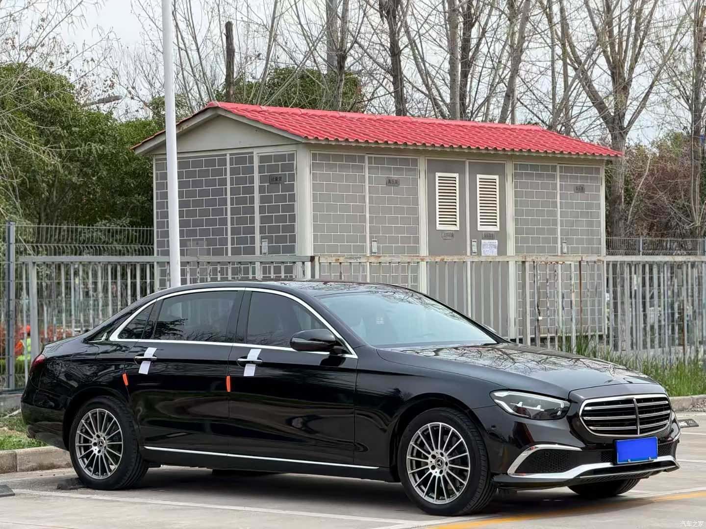 Mercedes-Benz E-Class, 2023 3