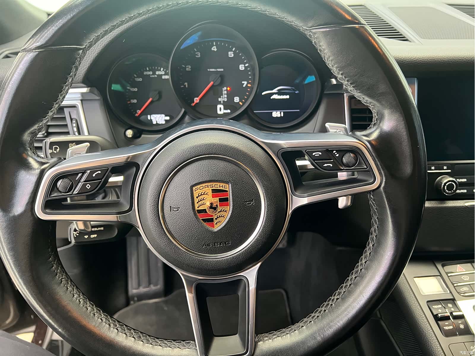 Porsche Macan, 2018 9