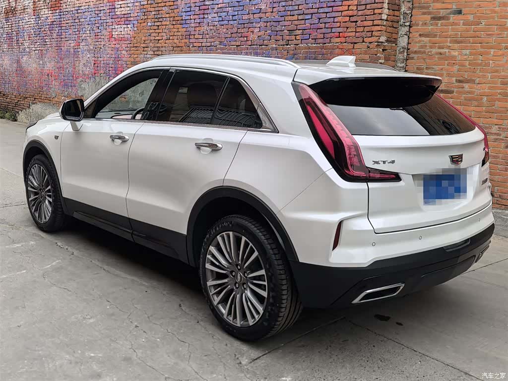 Cadillac XT4, 2025 все фото