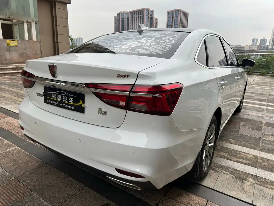 Roewe i6