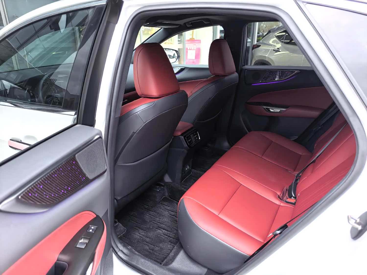 Lexus NX, 2025 8