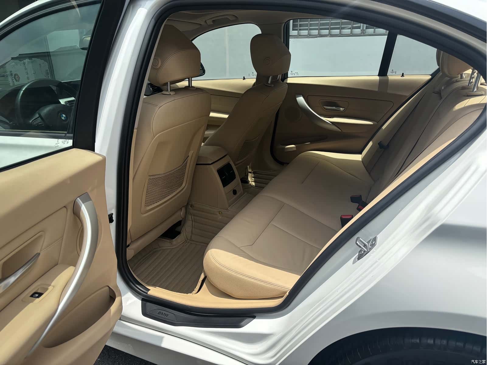 BMW 3 Series, 2015 8