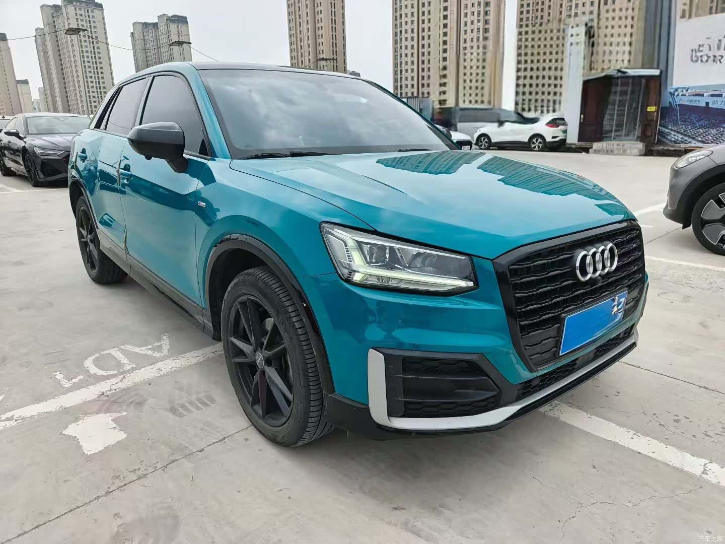 Audi Q2L, 2021 3