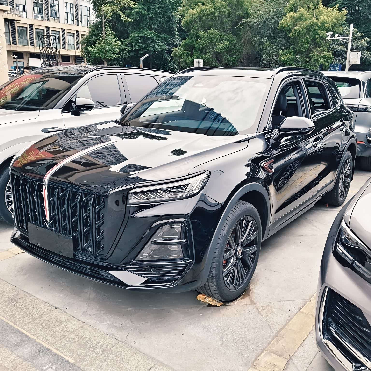 Hongqi HS5, 2025 1