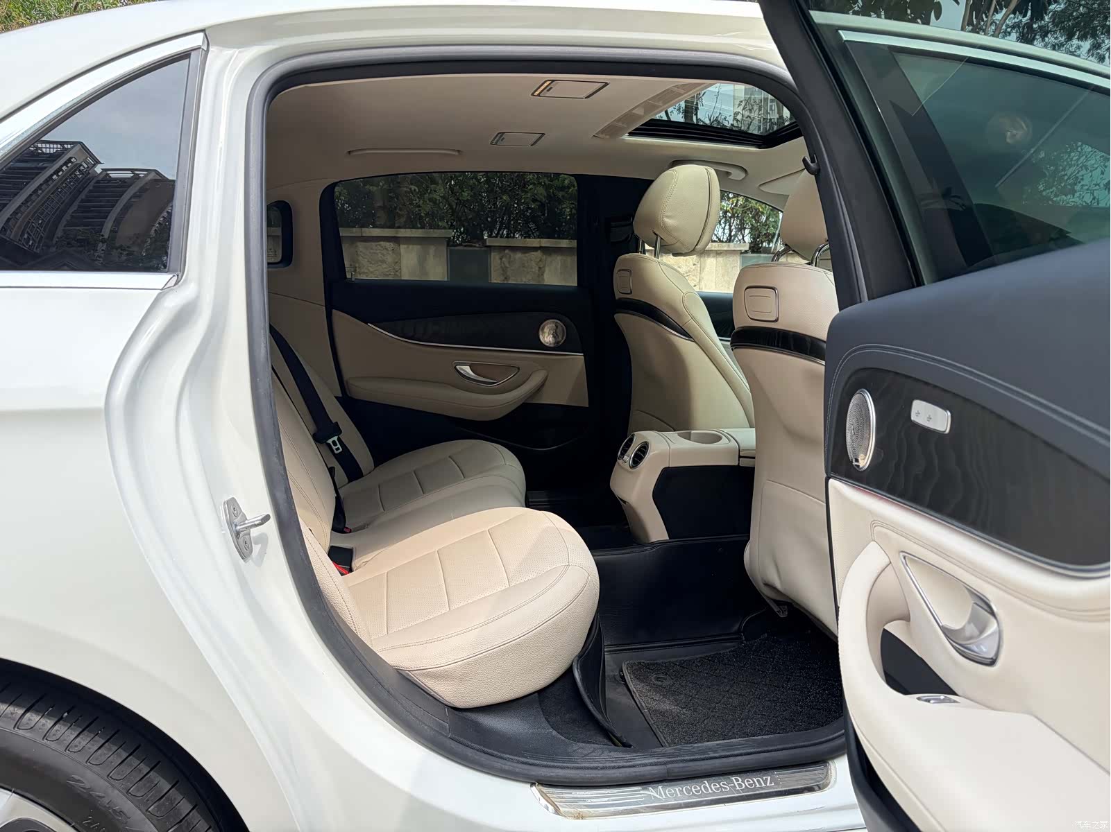 Mercedes-Benz E-Class, 2017 9