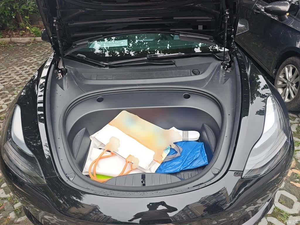 Tesla Model 3, 2022 11