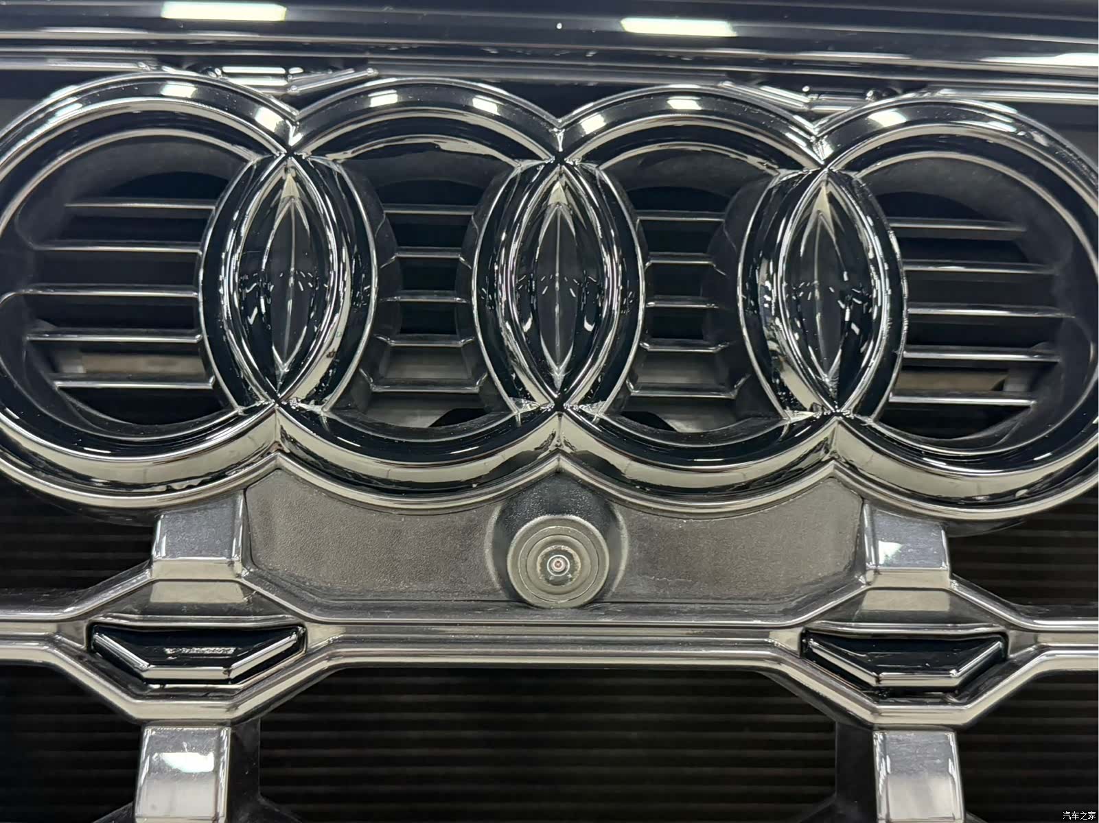 Audi Q3, 2022 4