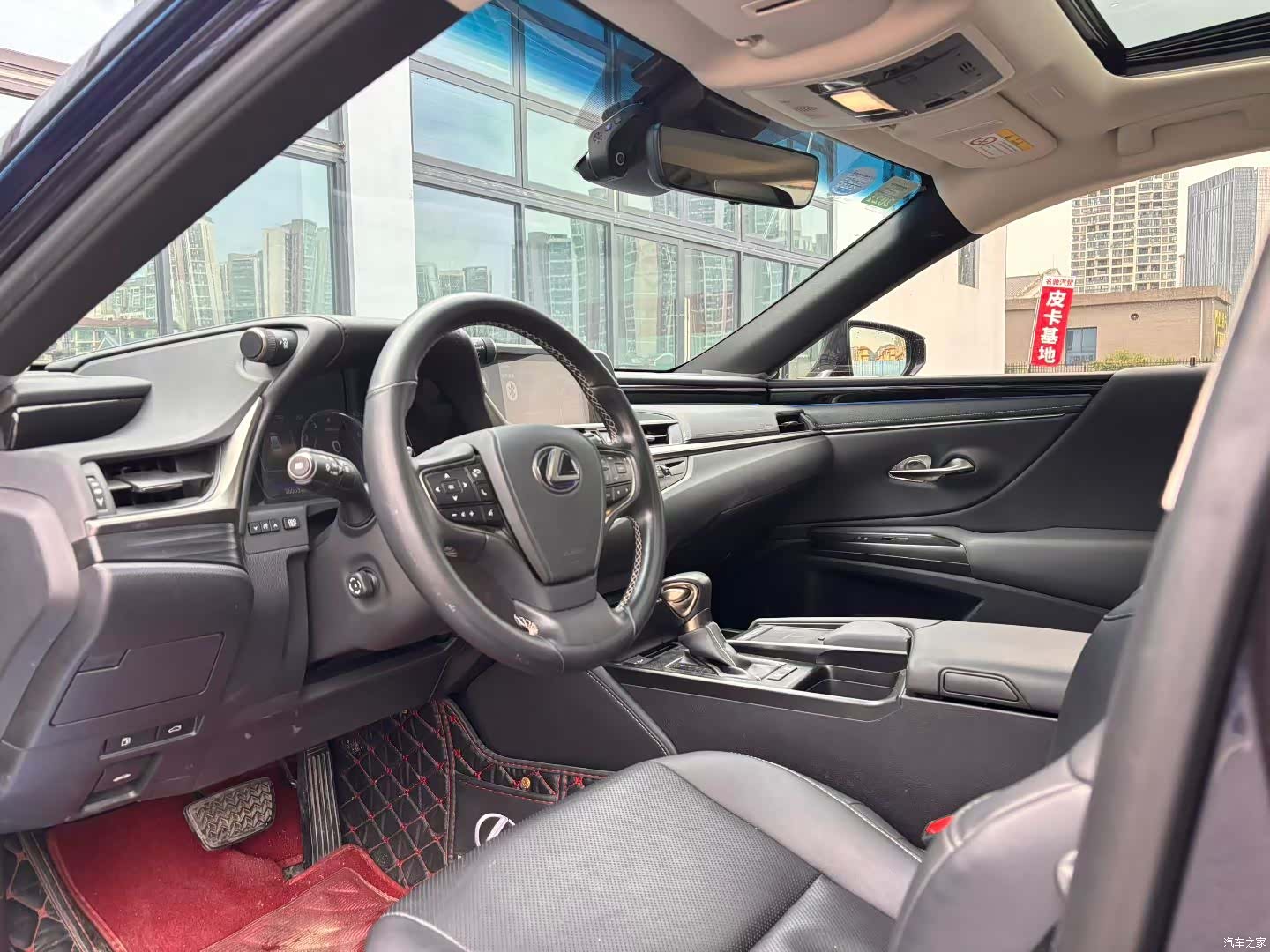 Lexus ES, 2019 8