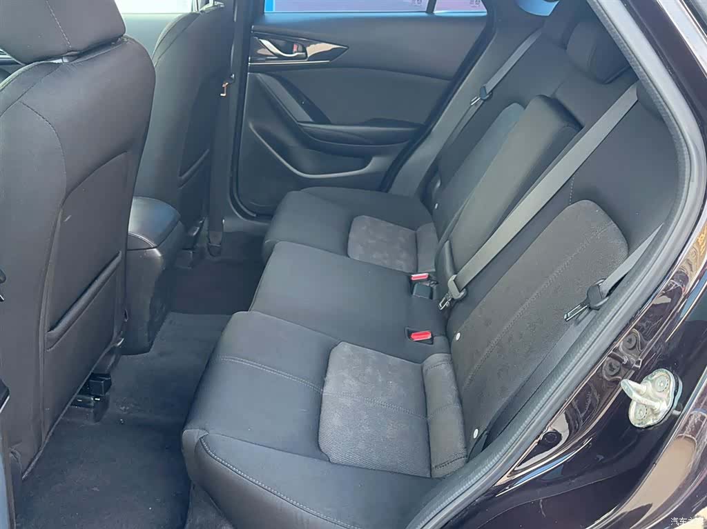 Mazda CX-4, 2020 9
