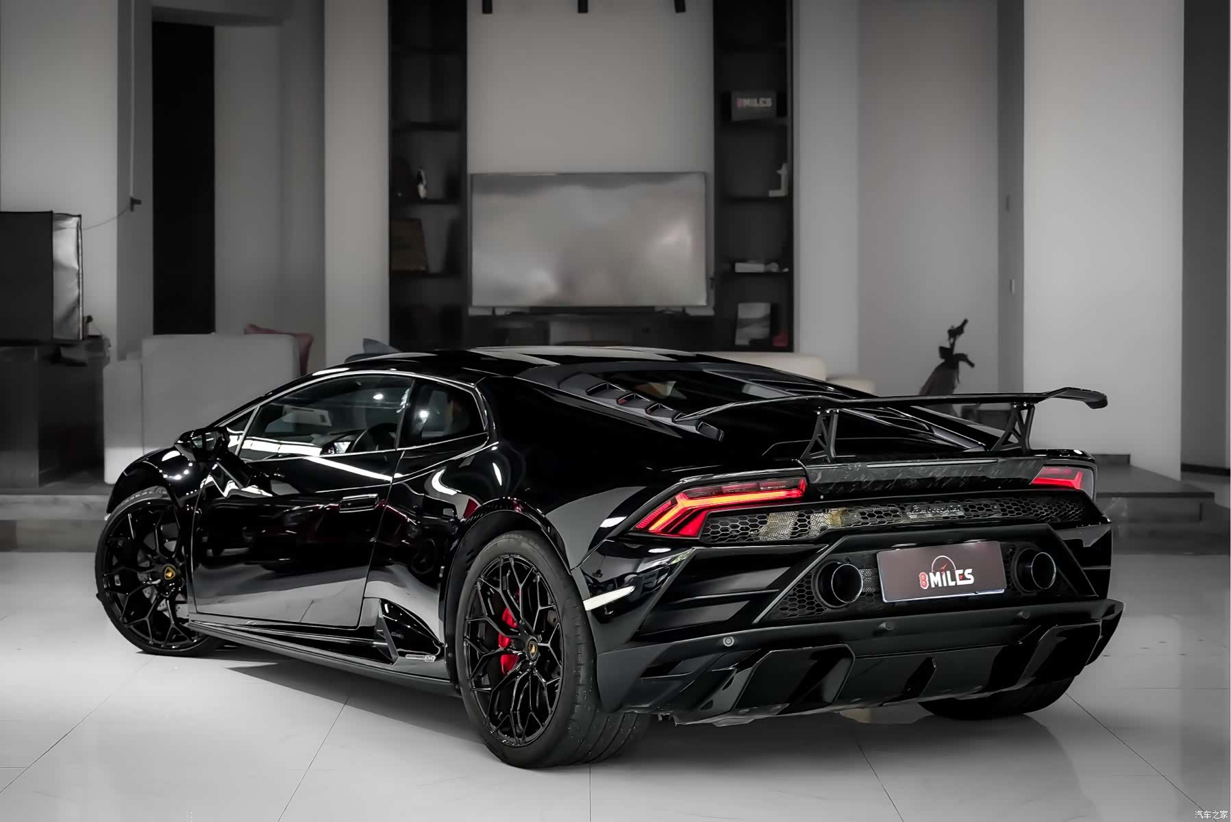 Lamborghini Huracán, 2021 все фото