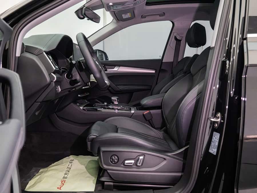 Audi Q5L 2024, фото 8