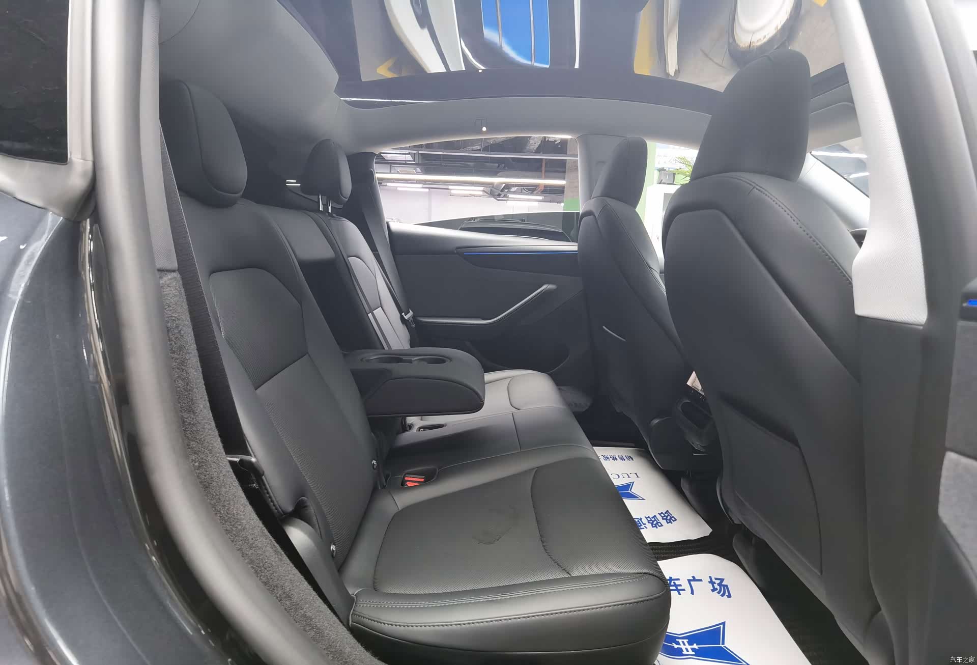 Tesla Model Y, 2025 9