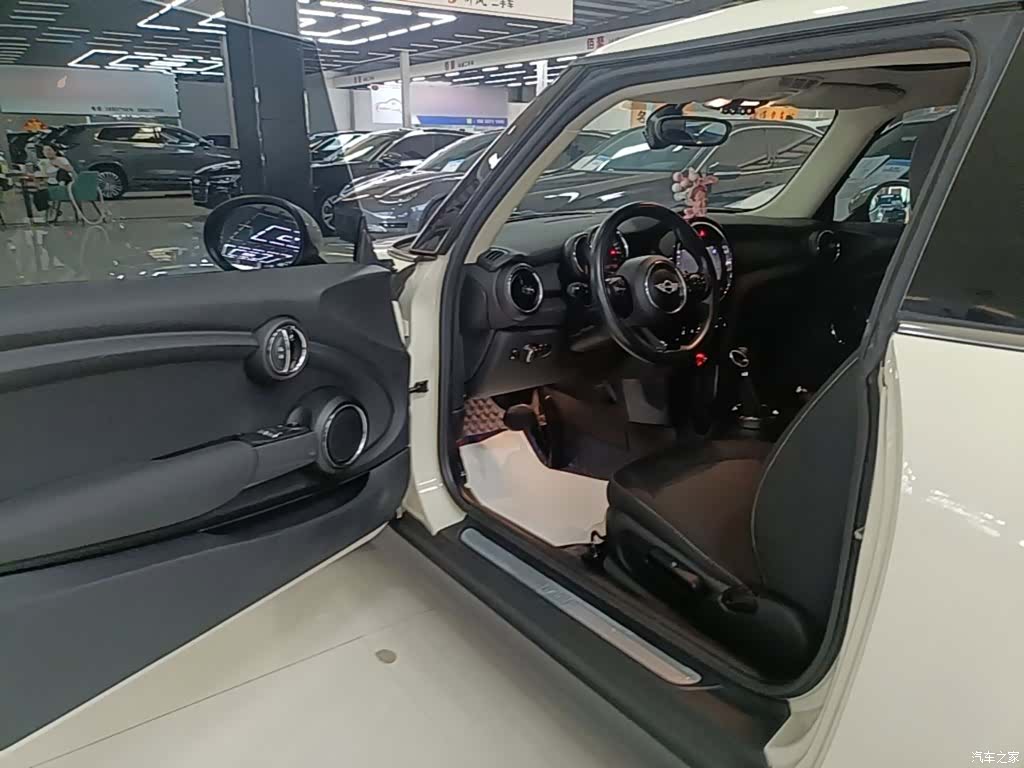 Mini ONE+, 2016 16
