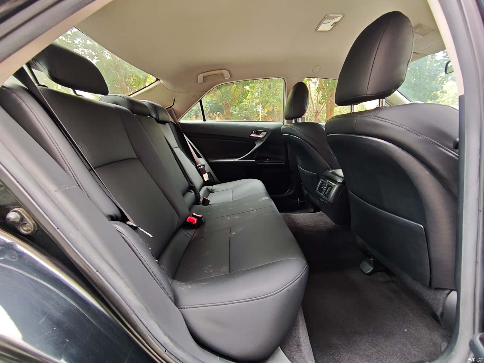 Toyota 2.5S, 2013 7