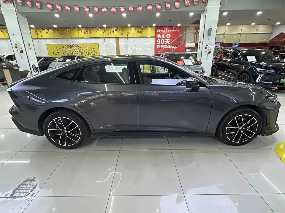 Changan UNI-V Smart iDD