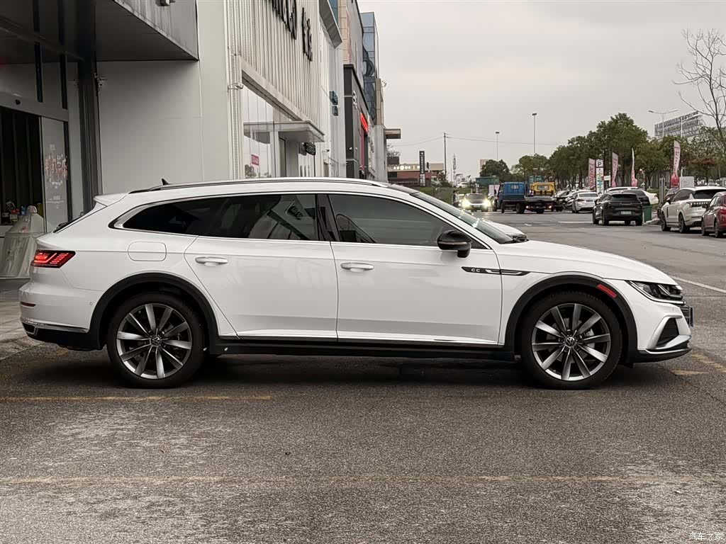 Volkswagen CC, 2025 2