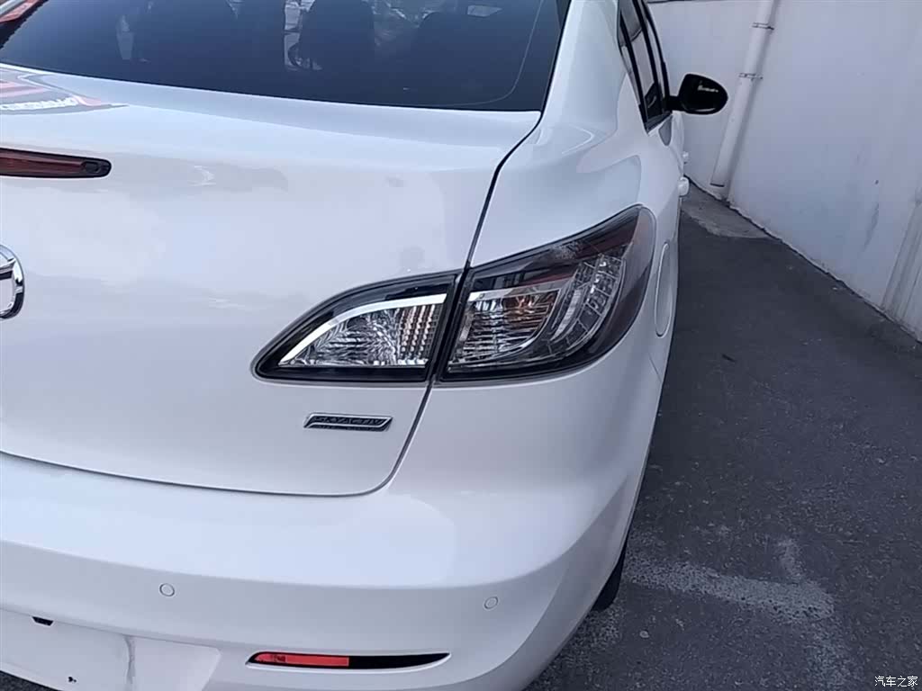 Mazda 3, 2015 8