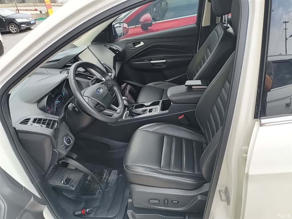 Ford Kuga, 2019 15