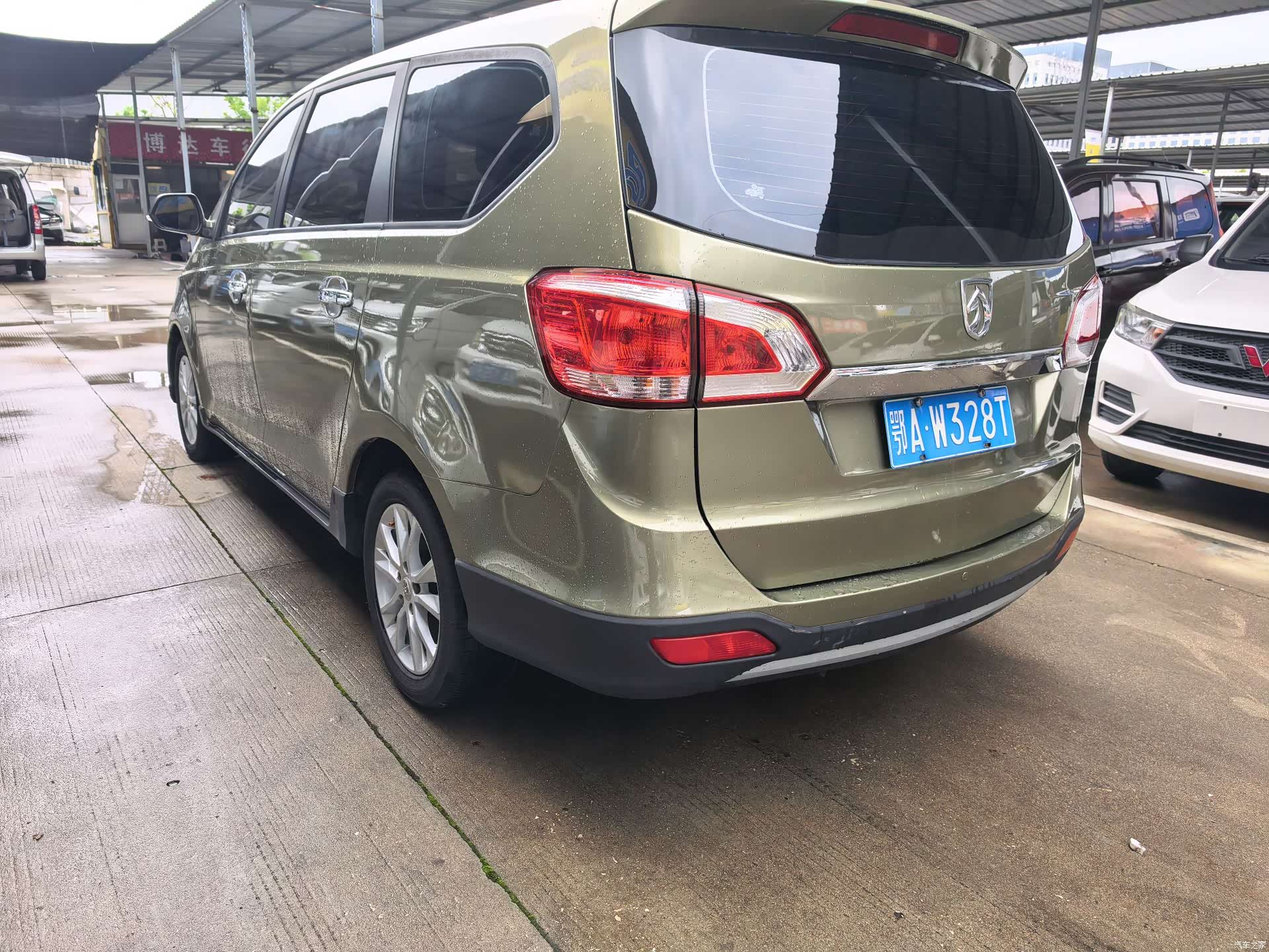 Wuling 730, 2015 все фото