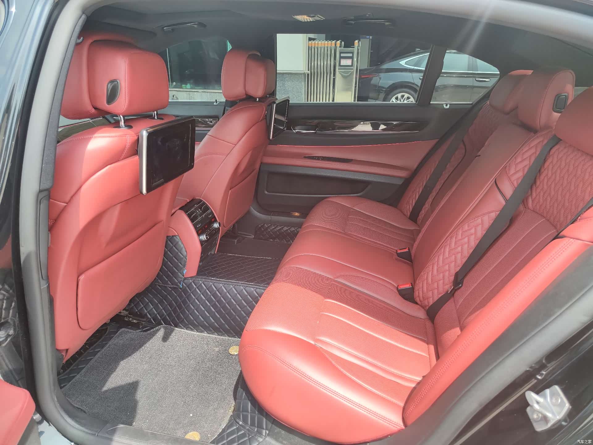 BMW 7 Series, 2015 все фото